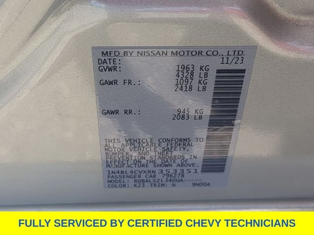 Used 2024 Silver Nissan 2.5 SR image 47