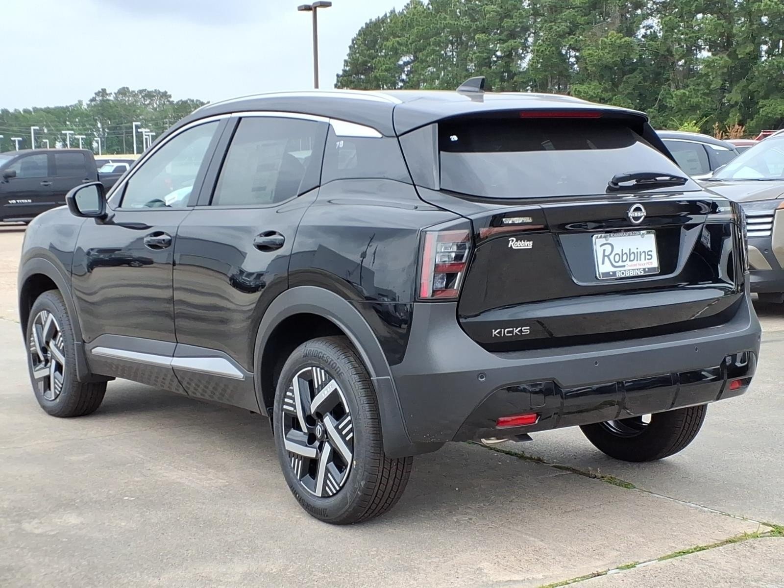 2026 Nissan Kicks SV - 6