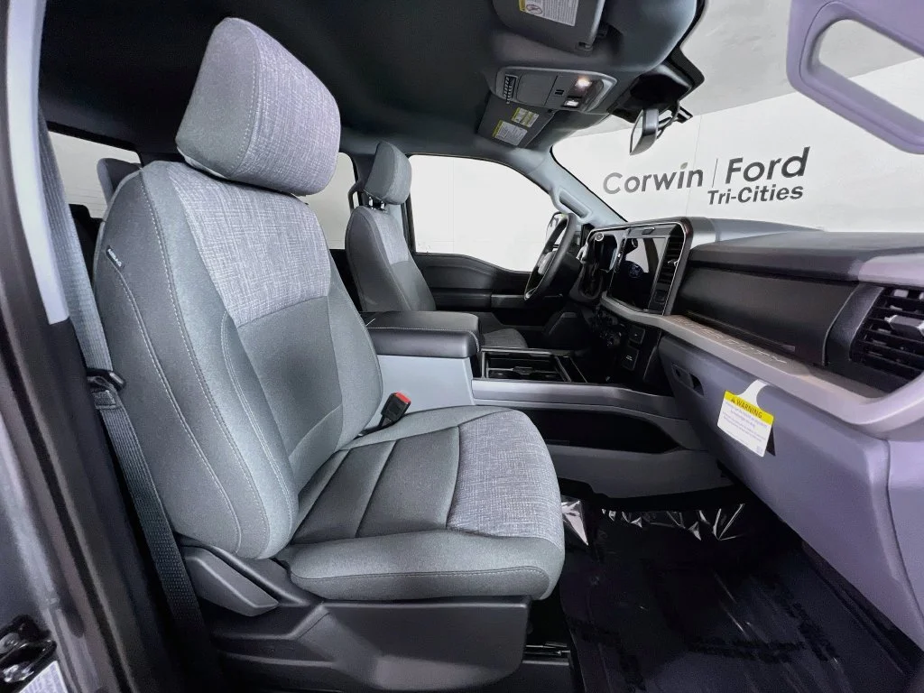 New 2027 Carbonized Gray Metallic Ford XLT image 16