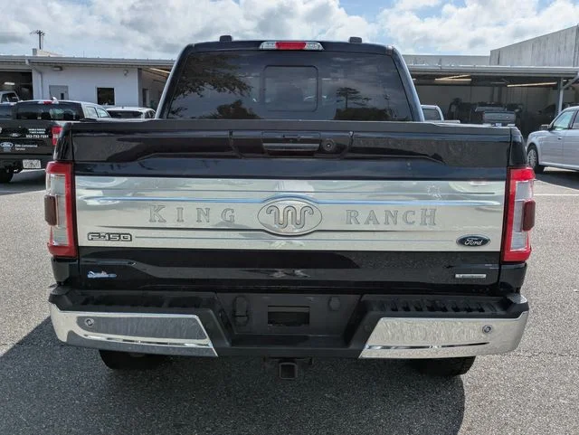 Used 2022 Antimatter Blue Metallic Ford King Ranch image 4