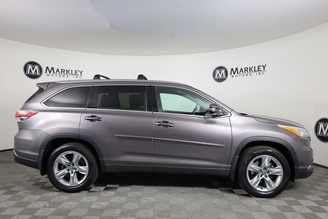 Used 2016 Gray Toyota Limited V6 image 51