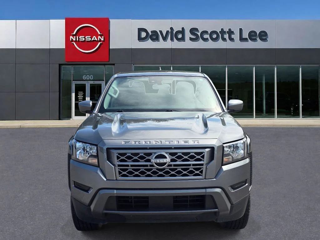 Used 2024 Gray Nissan SV image 2