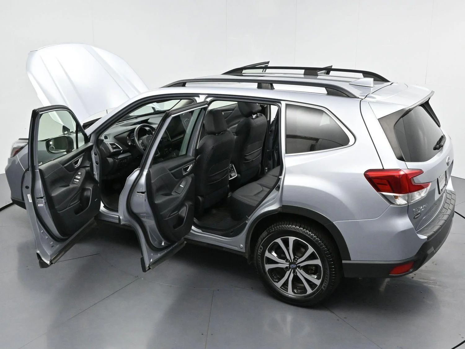 Used 2020 Ice Silver Metallic Subaru Limited image 40