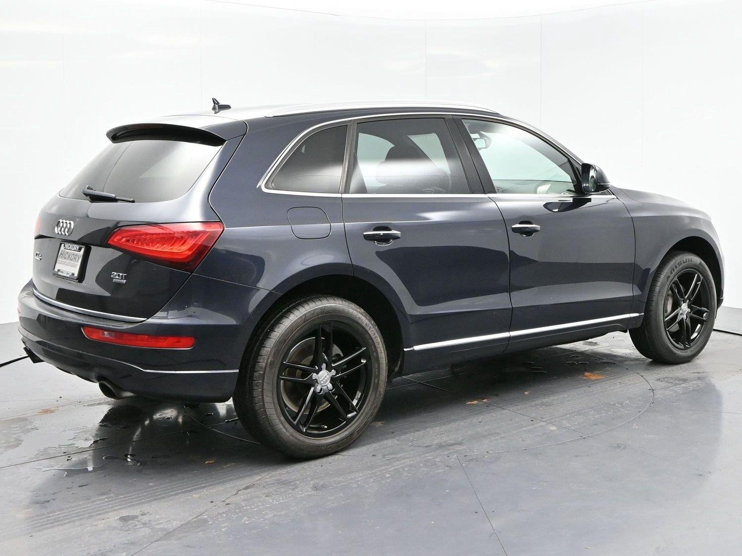 Used 2017 Moonlight Blue Metallic Audi Premium Plus image 7