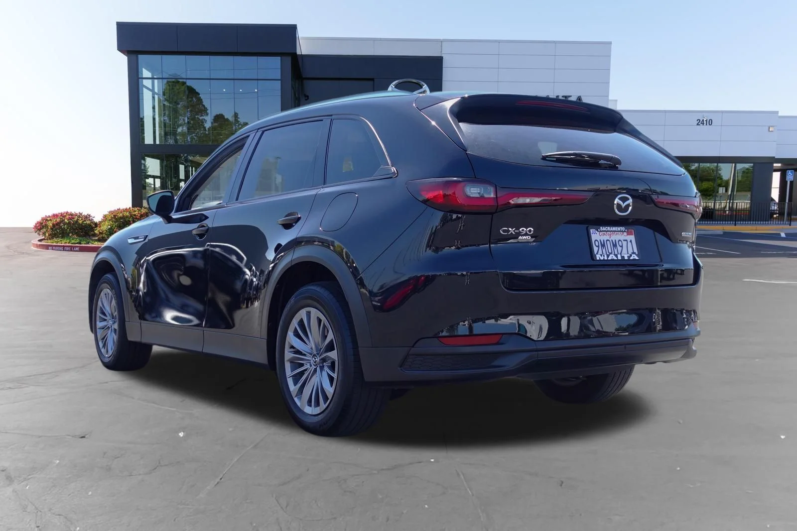 Certified Used 2024 Jet Black Mica Mazda Preferred image 7