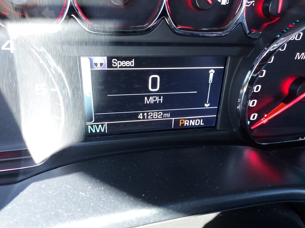 Used 2018 Black GMC SLT image 19