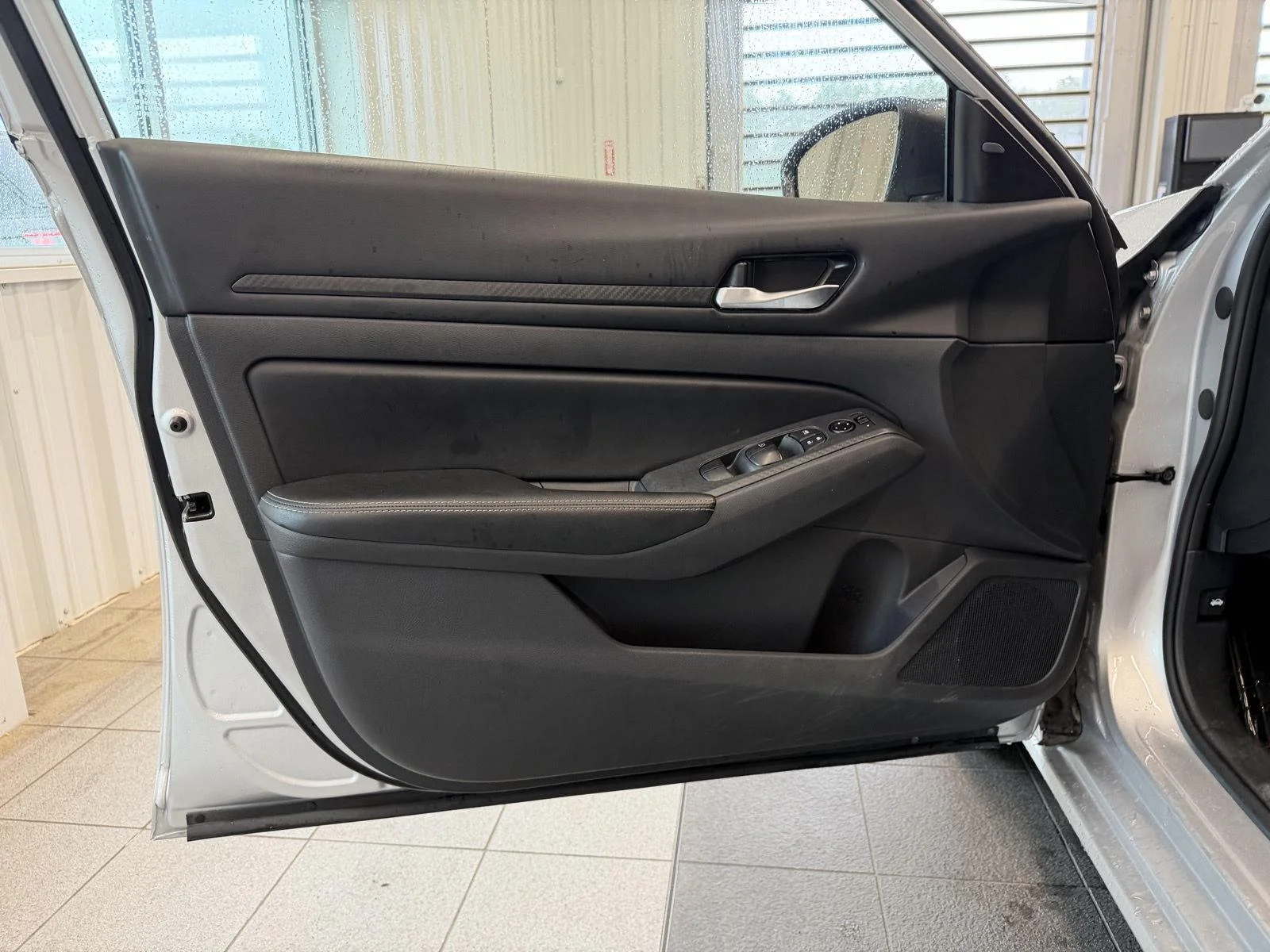 Used 2024 Brilliant Silver Metallic Nissan 2.5 SV image 15