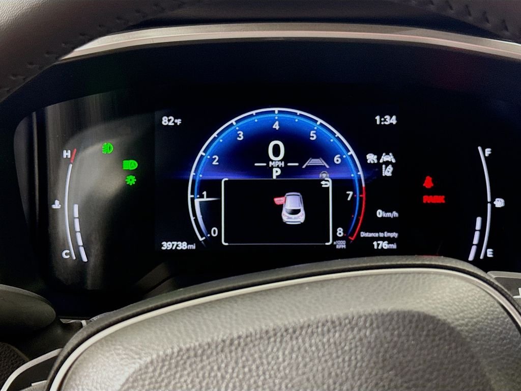 Used 2024 Ice Cap Toyota XSE image 13
