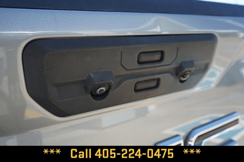 Used 2025 Sterling Metallic GMC SLT image 17