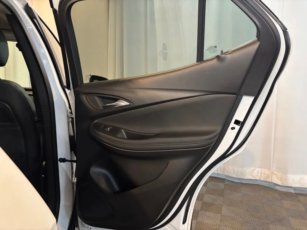 Used 2023 Summit White Buick Preferred image 21