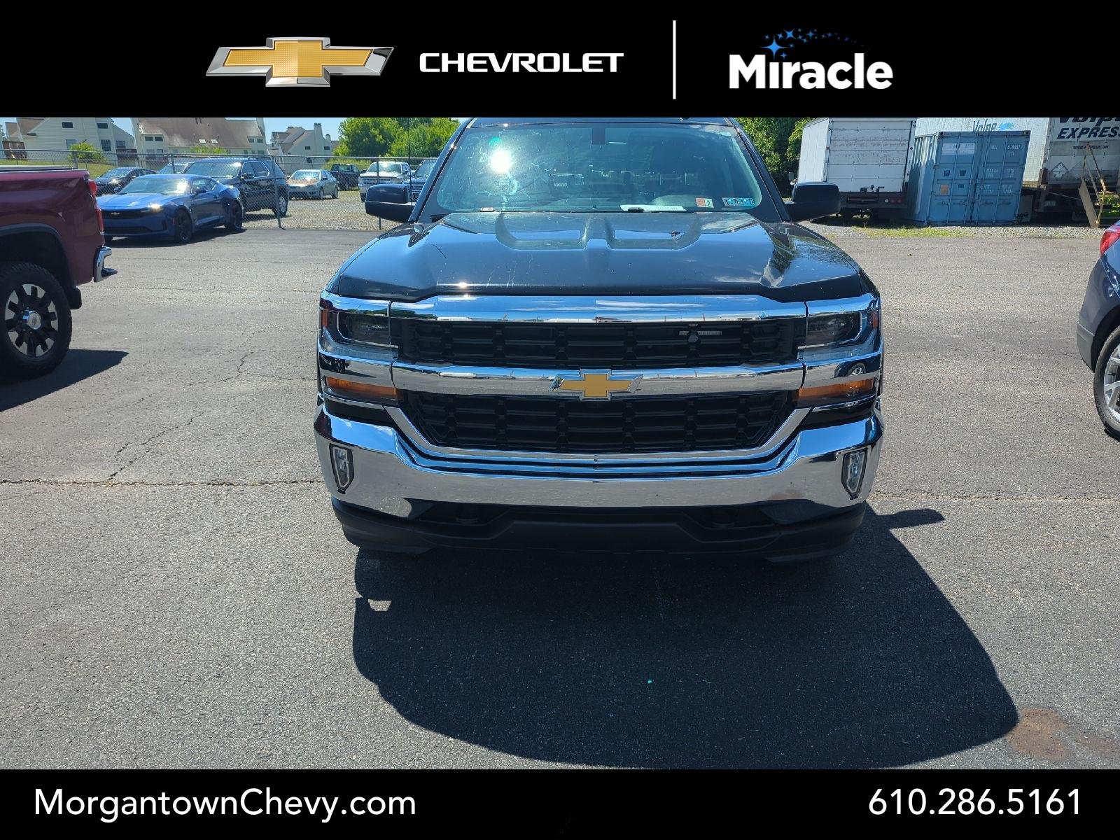 Used 2018 BLACK CHEVROLET TRUCK LT image 1