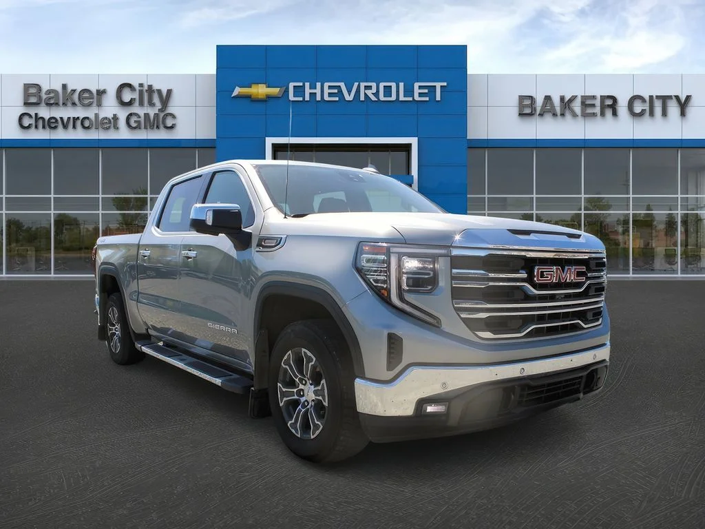 2024 GMC Sierra SLT 4WD Crew Cab Short Box's photo