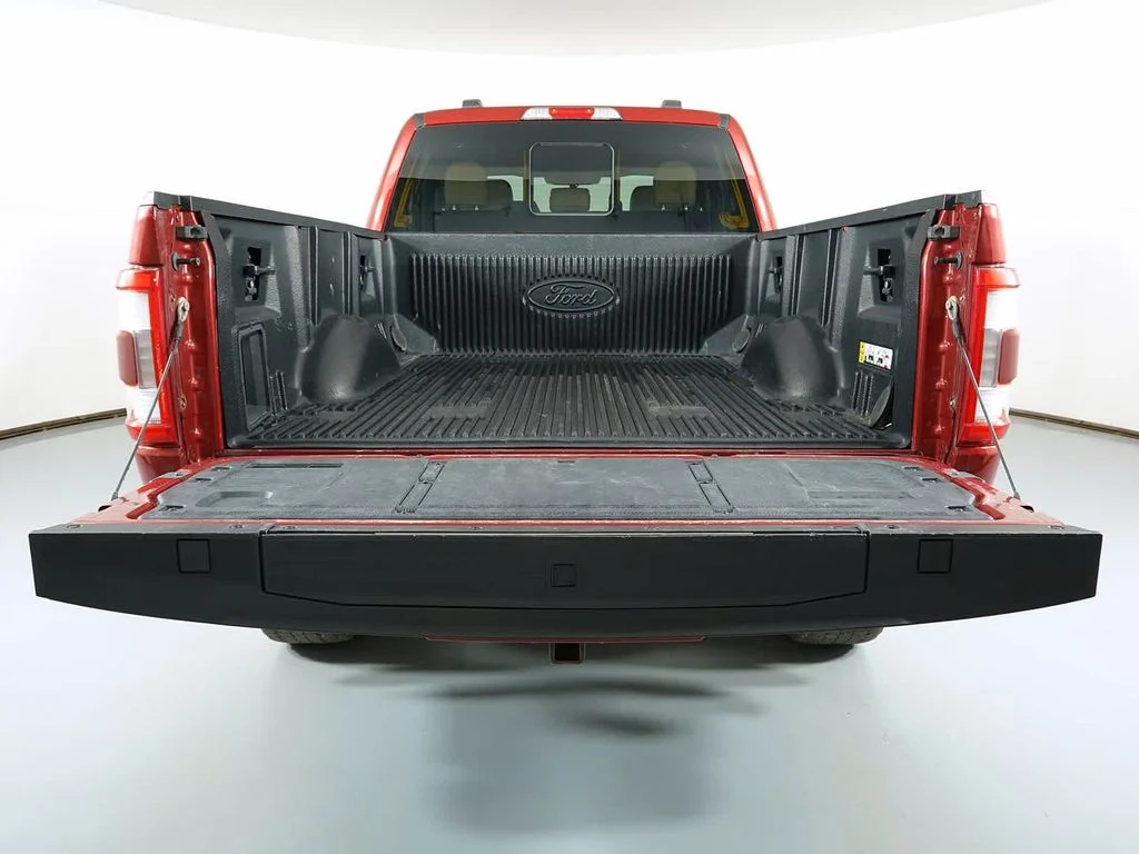 Used 2021 Red Ford Lariat image 6