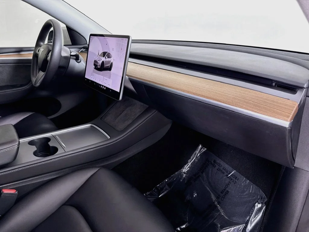 Used 2023 White Tesla Performance image 30