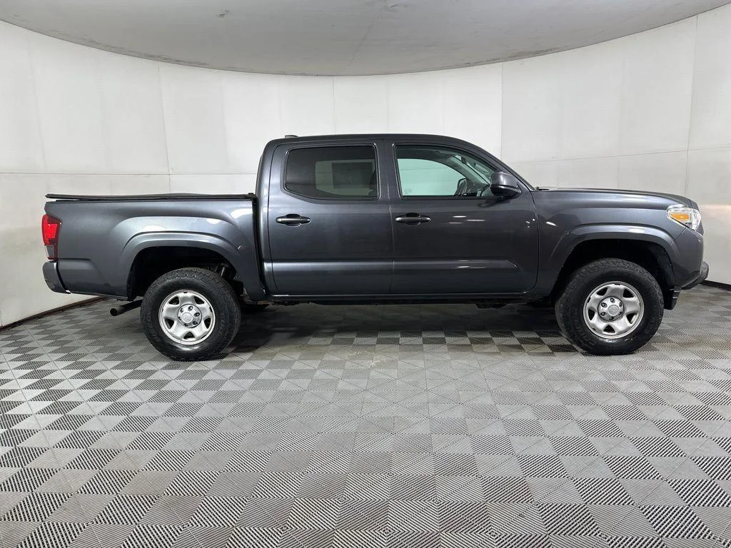 Used 2021 Magnetic Gray Metallic Toyota SR image 21