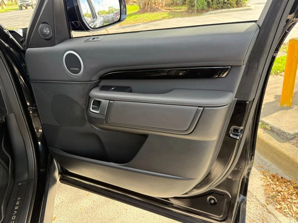 2021 Land Rover Discovery S - Photo 41