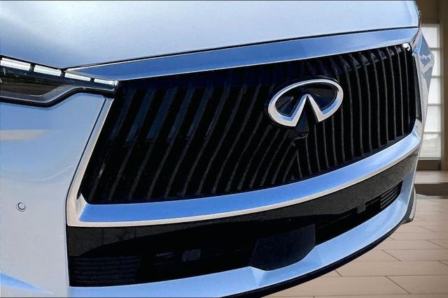 New 2027 RADIANT WHITE INFINITI LUXE image 29