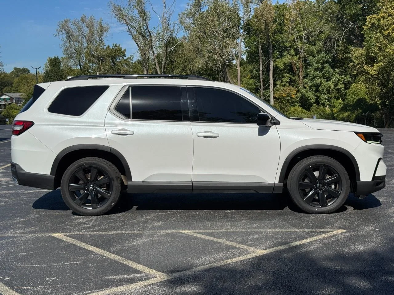 Certified Used 2025 Platinum White Pearl Honda AWD Black Edition image 3