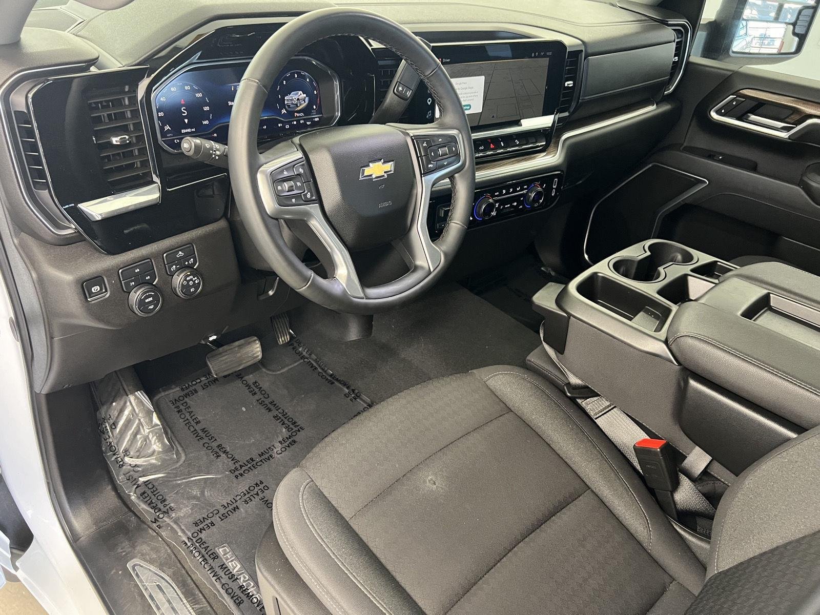 2025 Chevrolet Silverado 2500HD LT - Photo 14