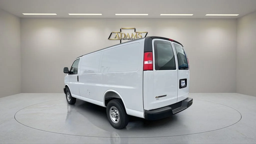 2025 Chevrolet Express Cargo Work Van - Photo 7