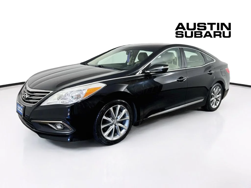Used 2016 Black Hyundai Base image 3