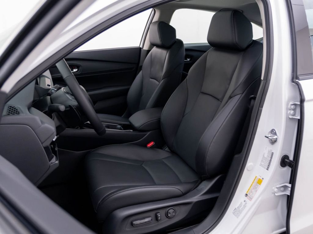 New 2026 Platinum White Pearl Honda EX-L image 16