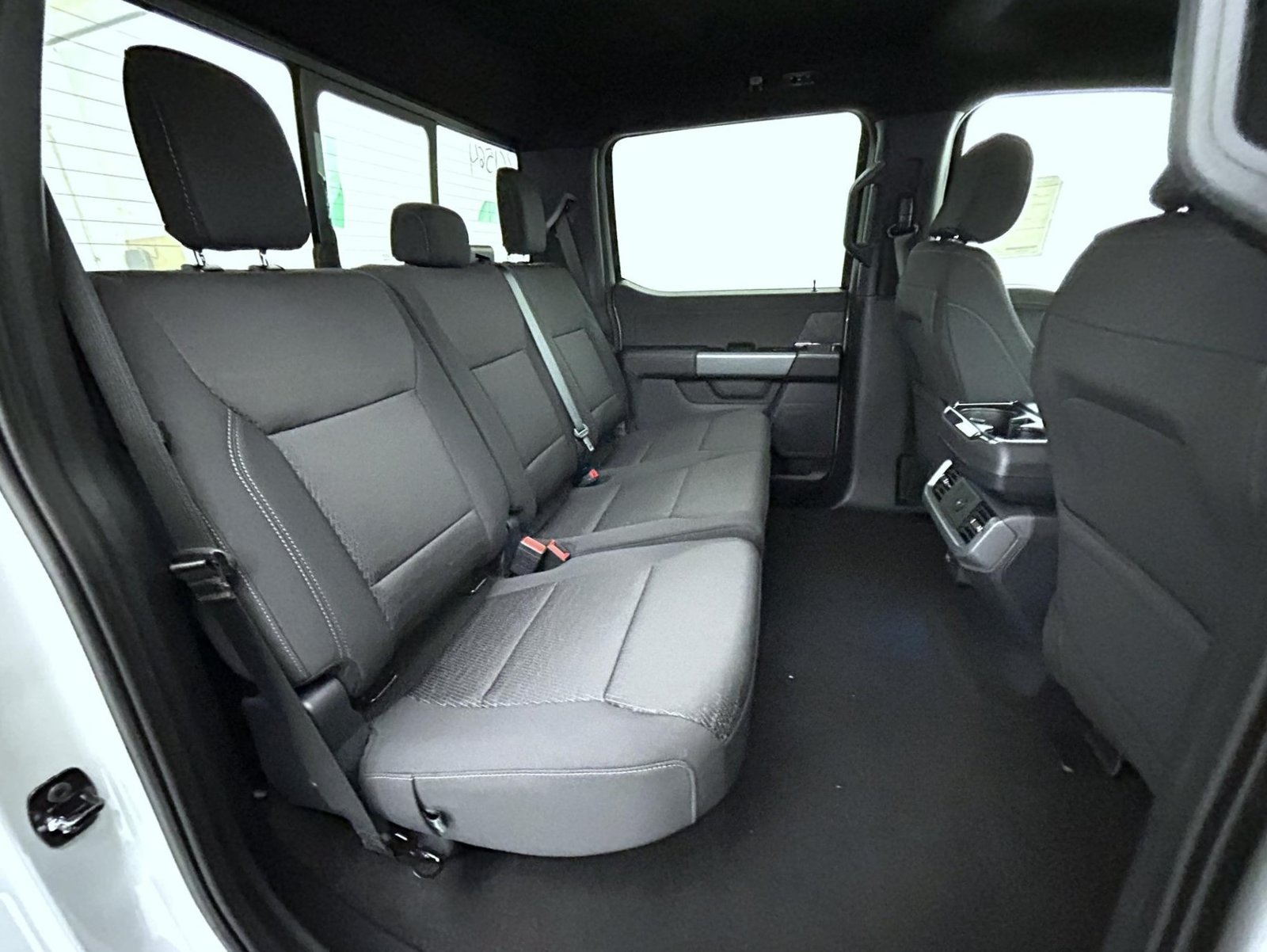 New 2026 Avalanche Ford XLT image 18