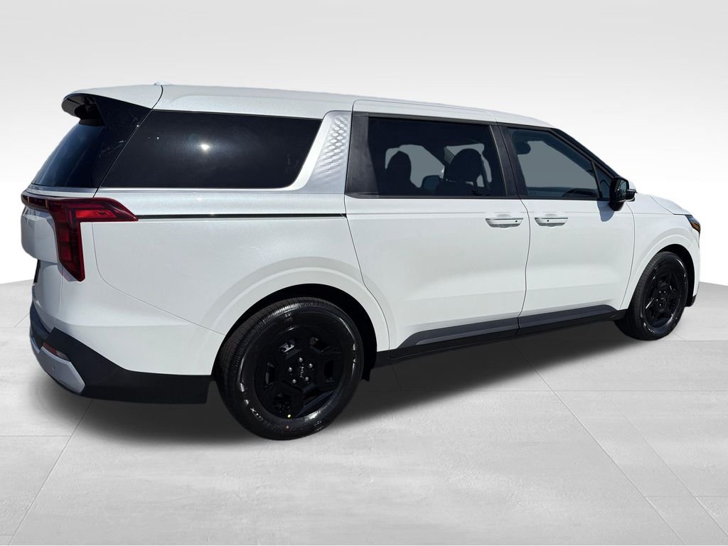 New 2026 Snow White Pearl Kia LXS image 7