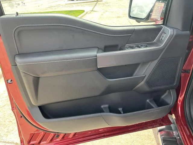 New 2026 Ruby Red Metallic Tinted Clearcoat Ford XLT image 15