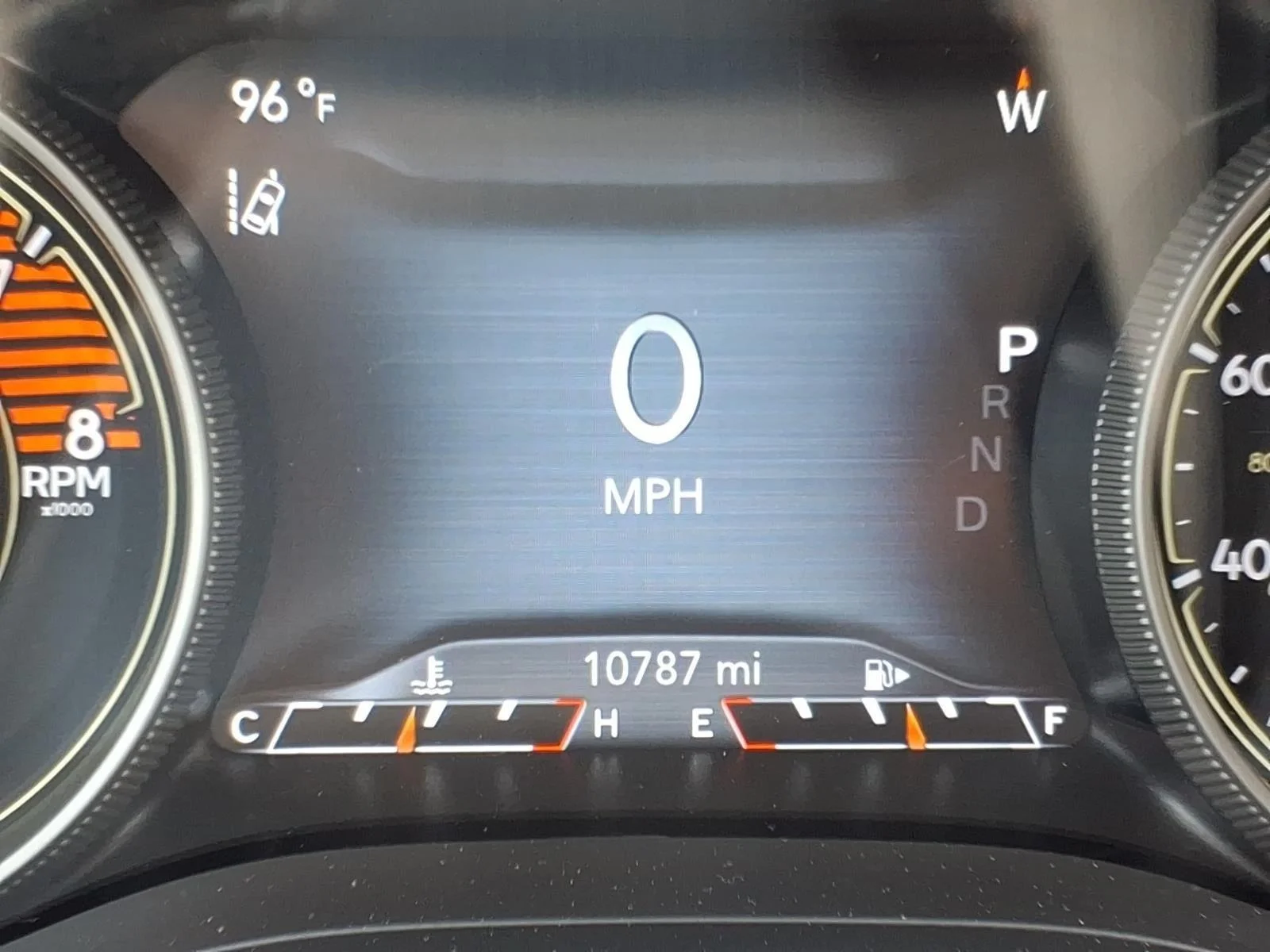 Used 2022 Bright White Clearcoat Jeep Latitude Lux image 29