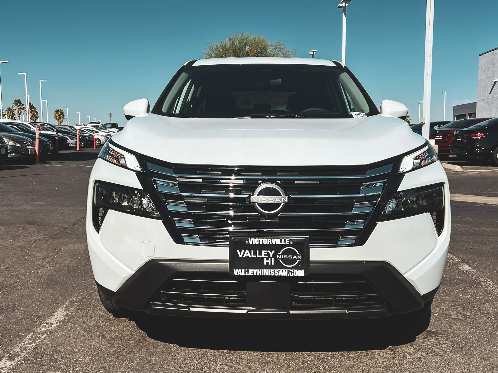 New 2026 Everest White Pearl TriCoat Nissan SV image 14