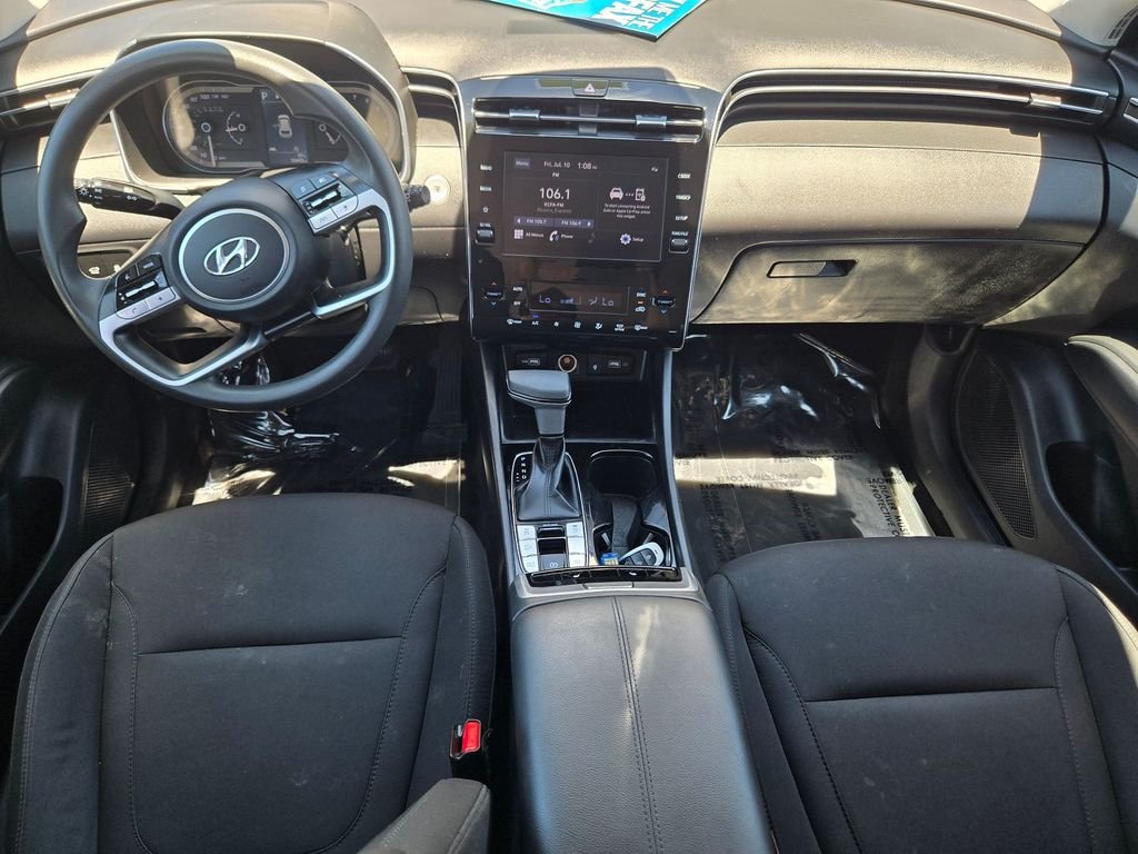 Used 2024 Silver Hyundai SEL image 9