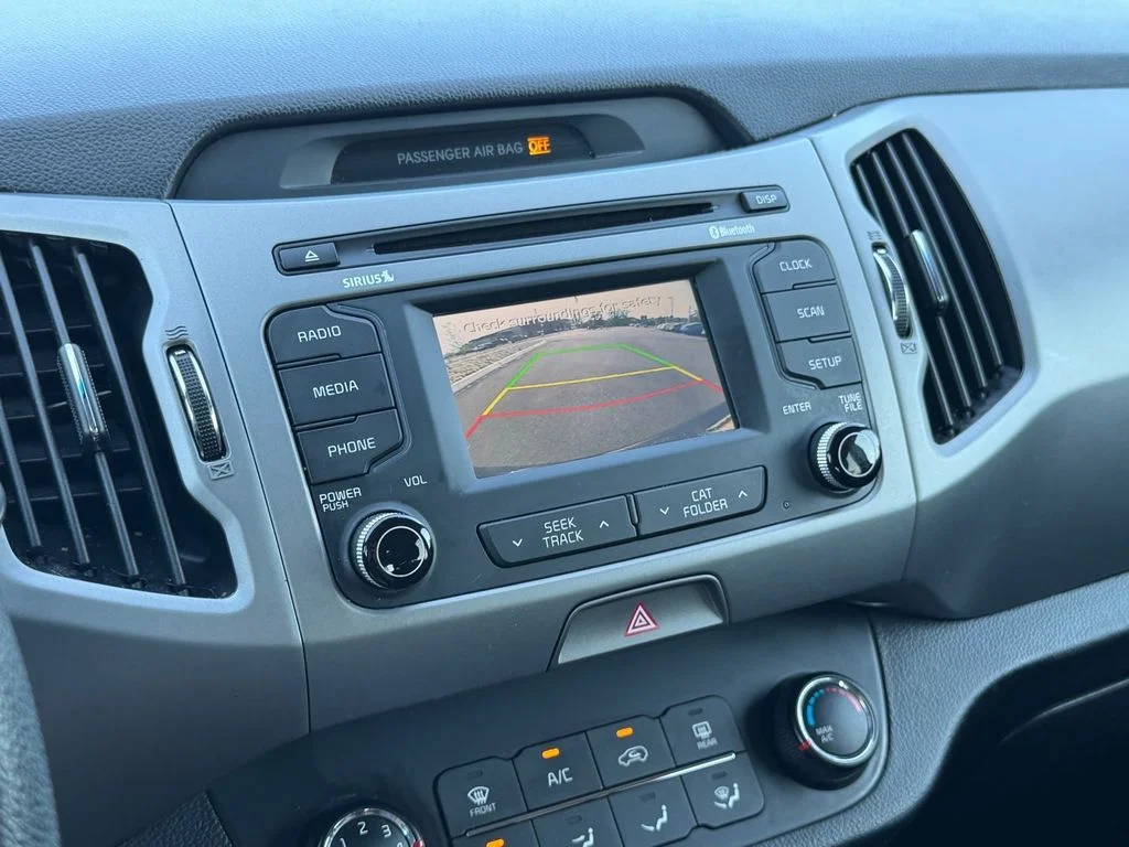 Used 2016 Silver Kia LX image 26
