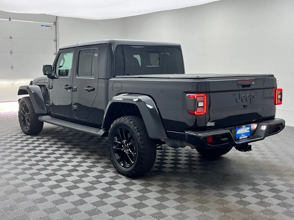 Used 2021 Black Jeep Overland image 10