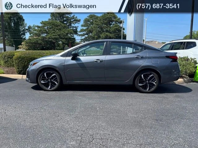 Used 2024 Gun Metallic Nissan 1.6 SR image 4
