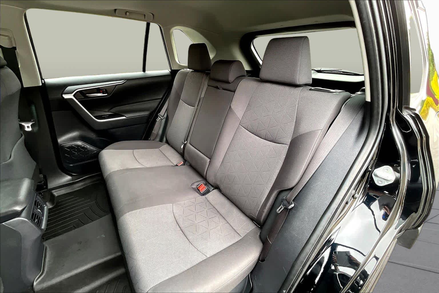Used 2023 Midnight Black Metallic Toyota Hybrid XLE image 21