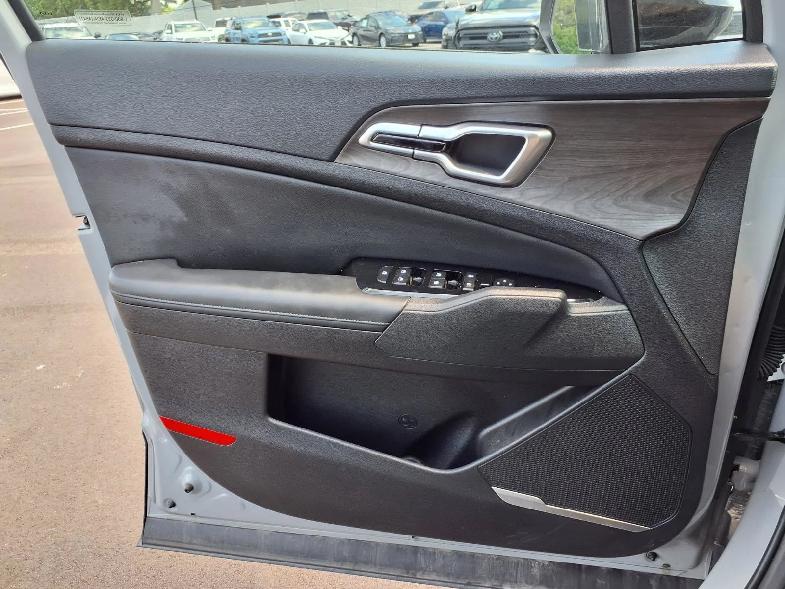 Used 2025 Wolf Gray Kia X-Line image 20