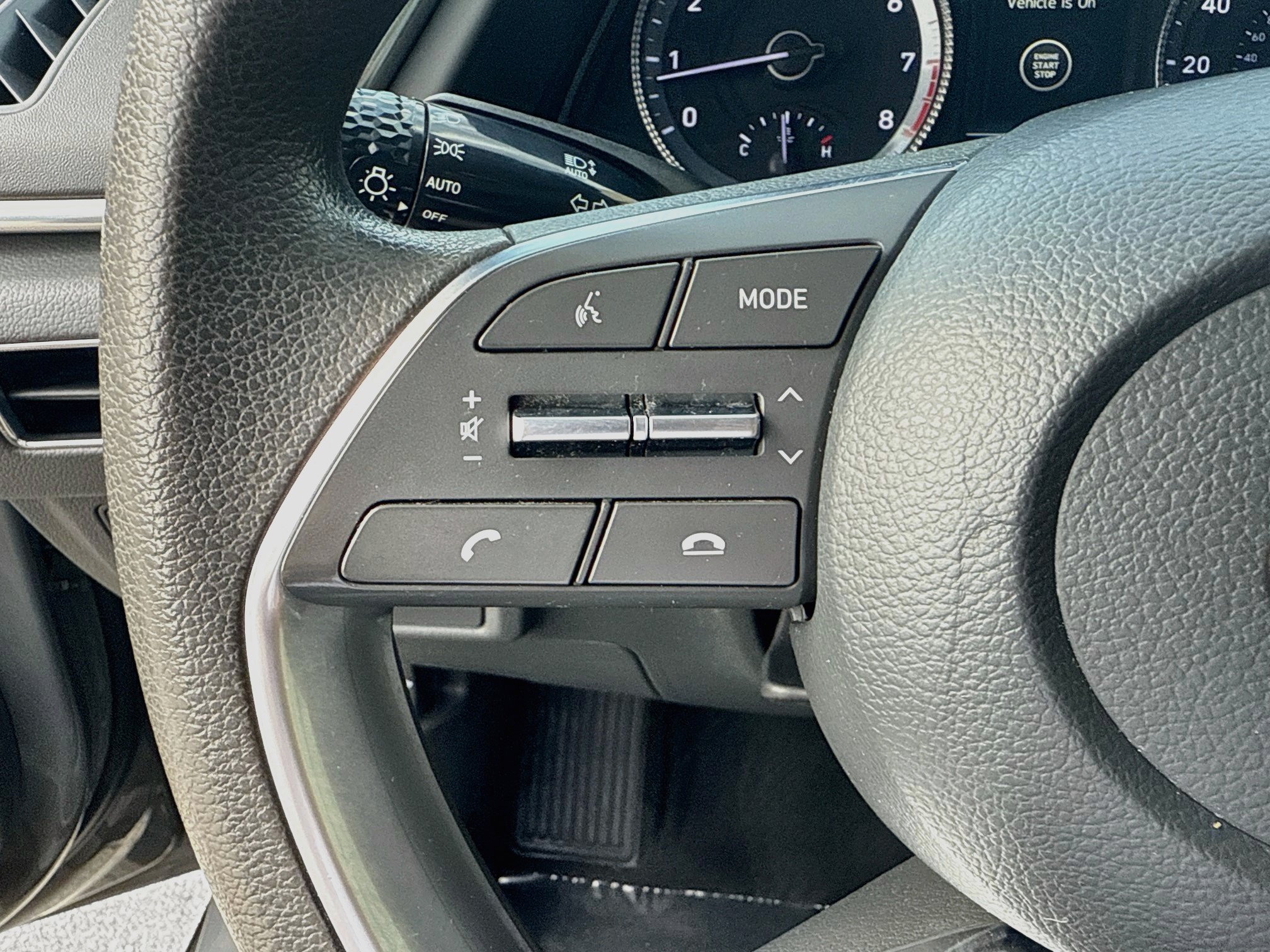 Used 2023 Hampton Gray Hyundai SEL image 36