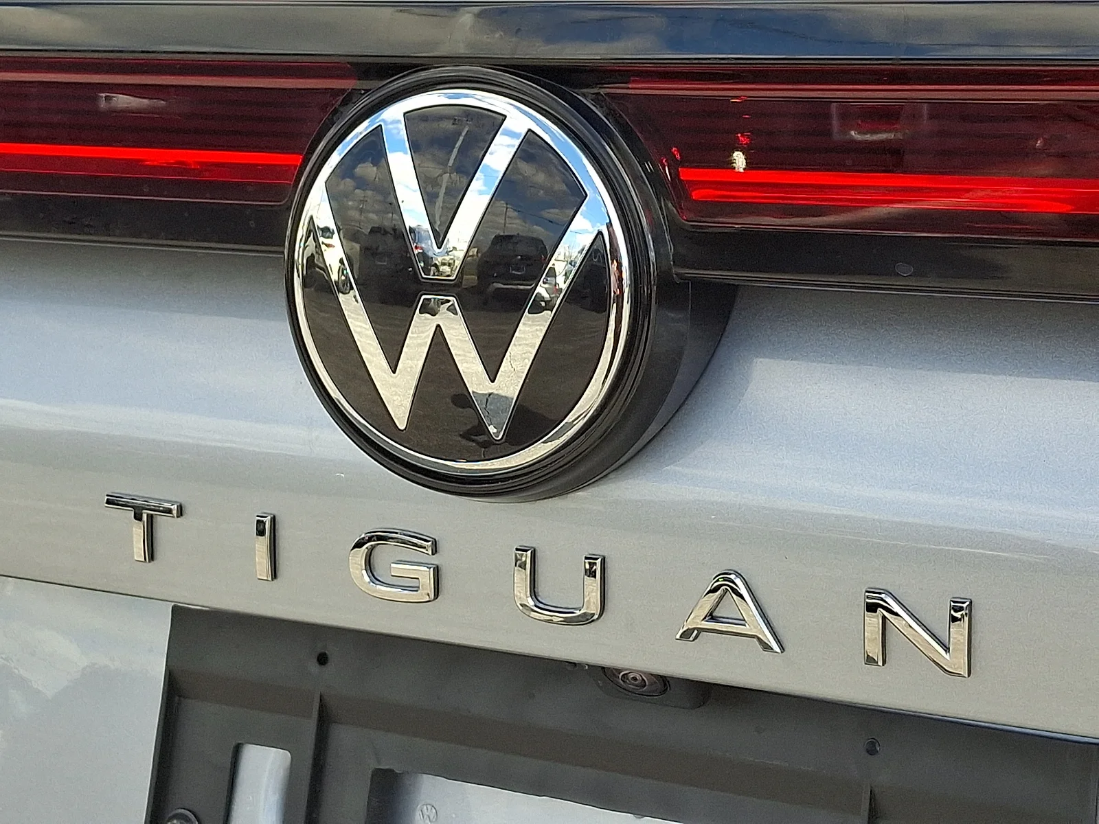 New 2026 Pyrite Silver Metallic - K2K2 Volkswagen SE image 12