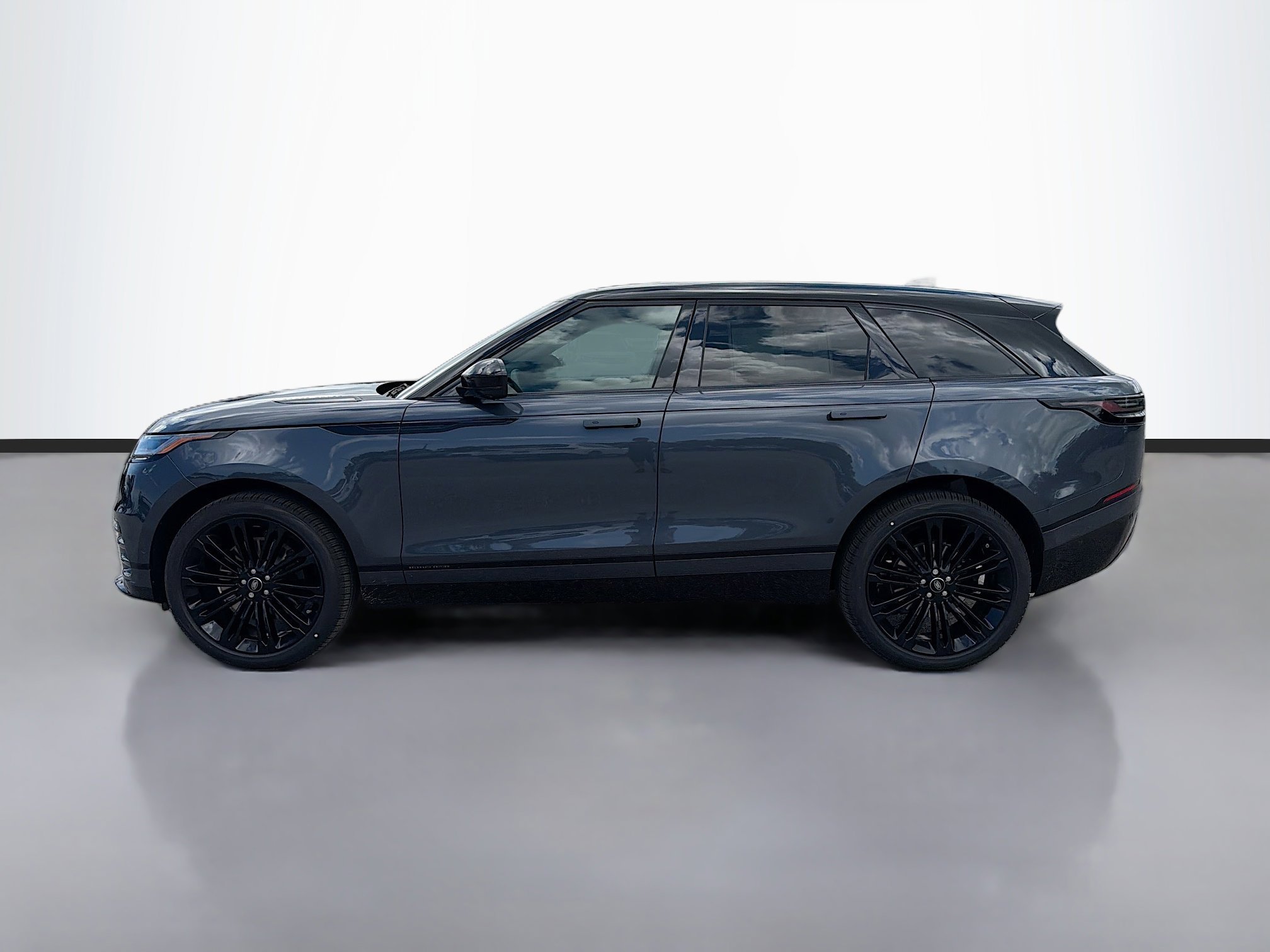 New 2026 Varesine Blue LAND ROVER  image 2