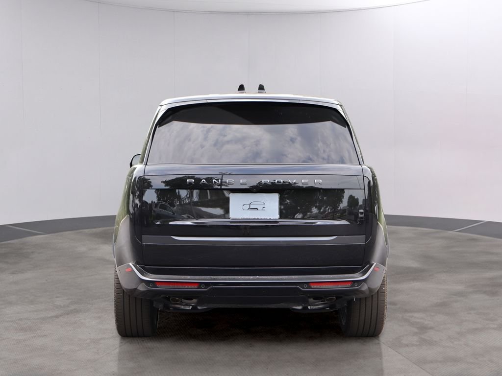 New 2026 Santorini Black Land Rover SE image 6