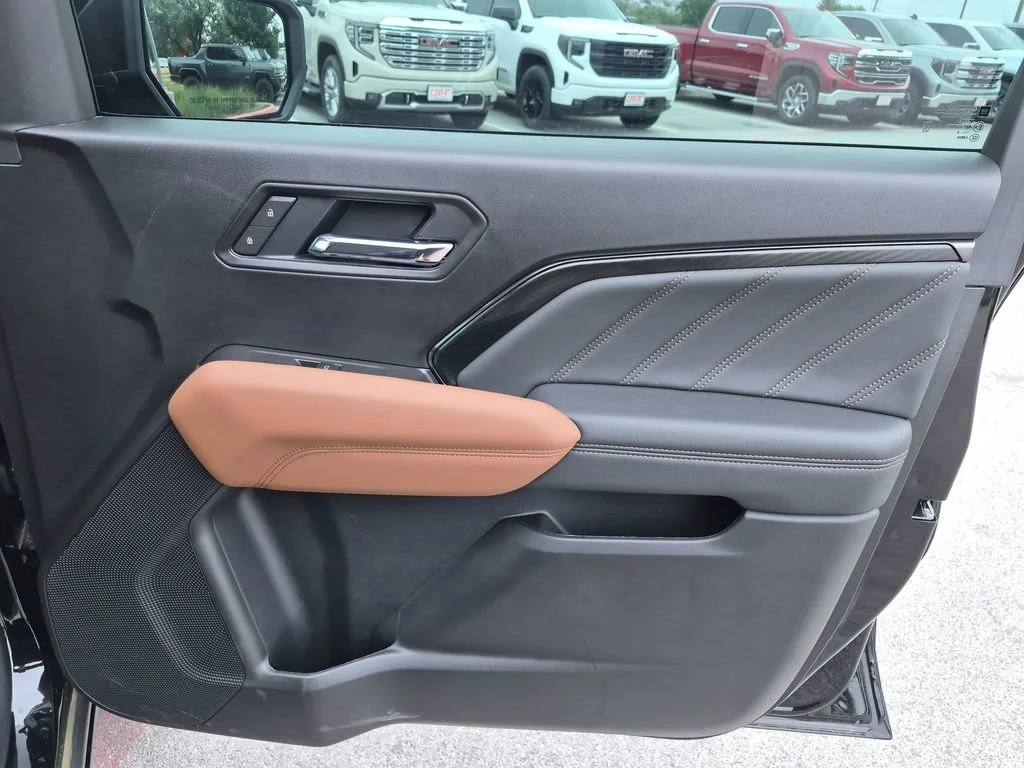 New 2026 Onyx Black GMC AT4 image 41