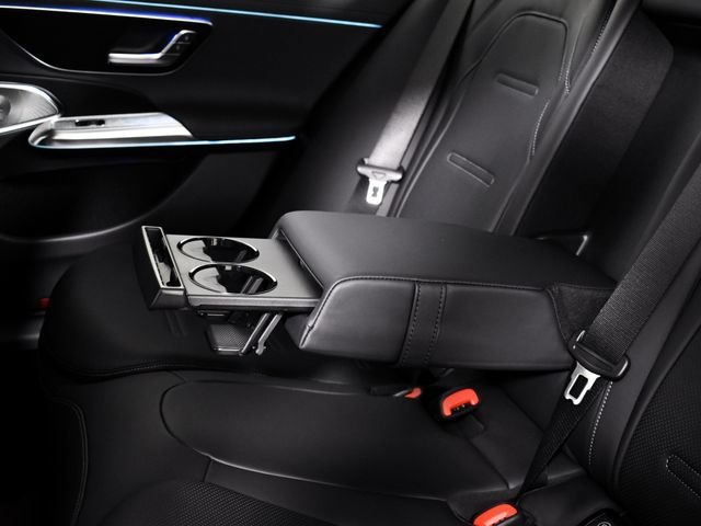 New 2026 MANUFAKTUR Moonlight White Metallic Mercedes-Benz E 53 AMG® image 103