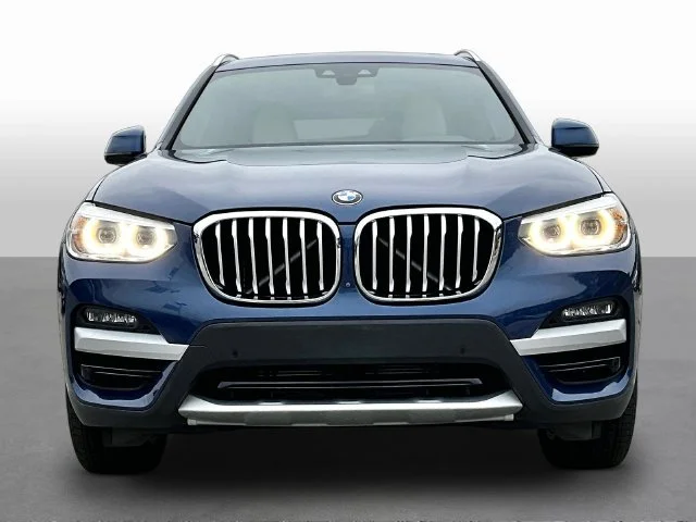 Used 2021 Blue BMW sDrive30i image 2