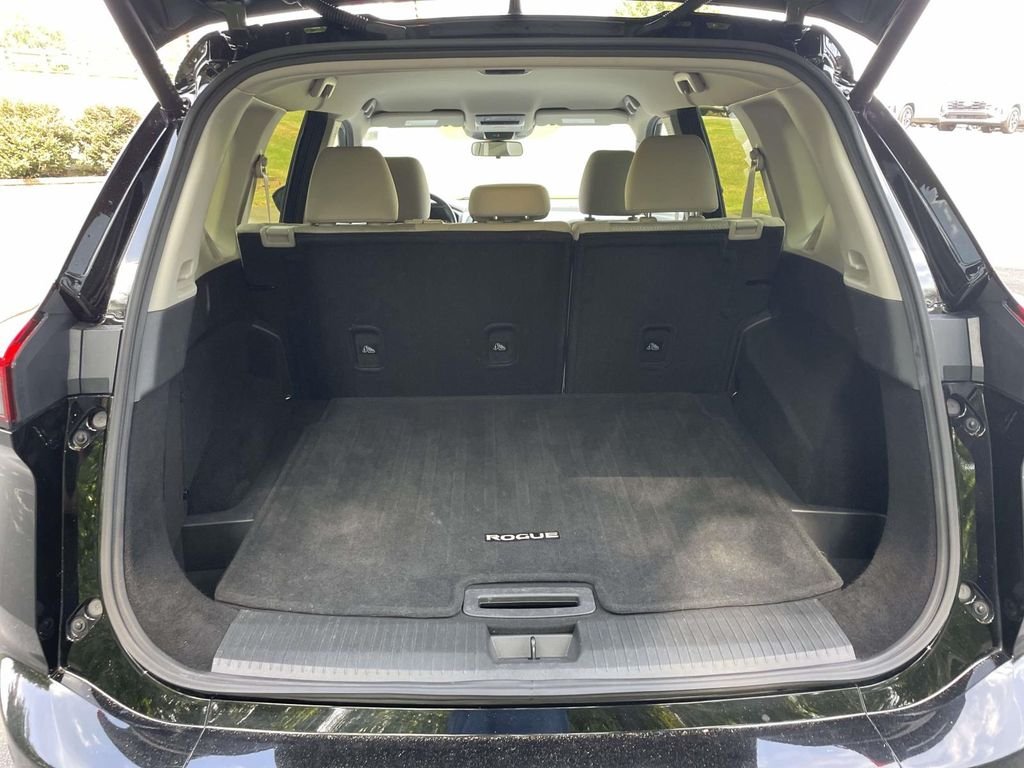 Used 2025 Black Nissan SV image 8