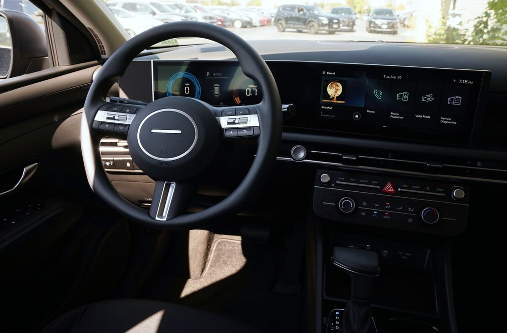 New 2026 Phantom Black Hyundai SE image 28