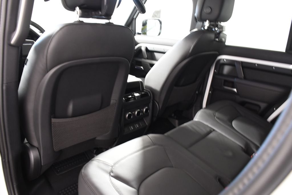 New 2026 Fuji White Land Rover S image 26