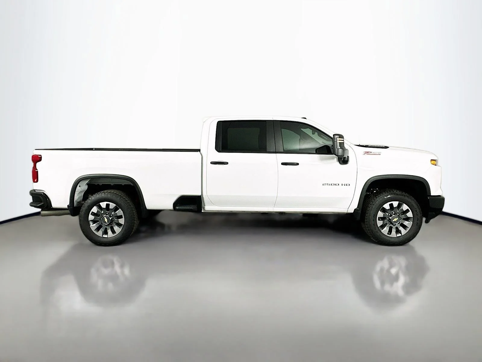 2025 Chevrolet Silverado 2500 HD Custom - Photo 9