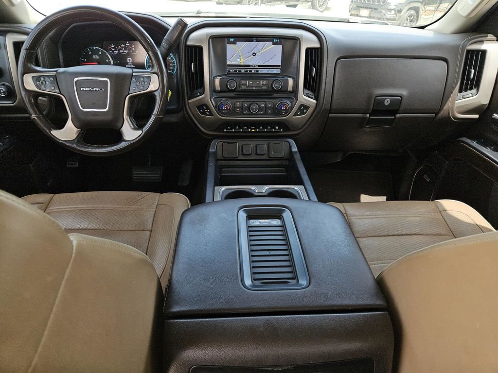 Used 2018 Silver GMC Denali image 21
