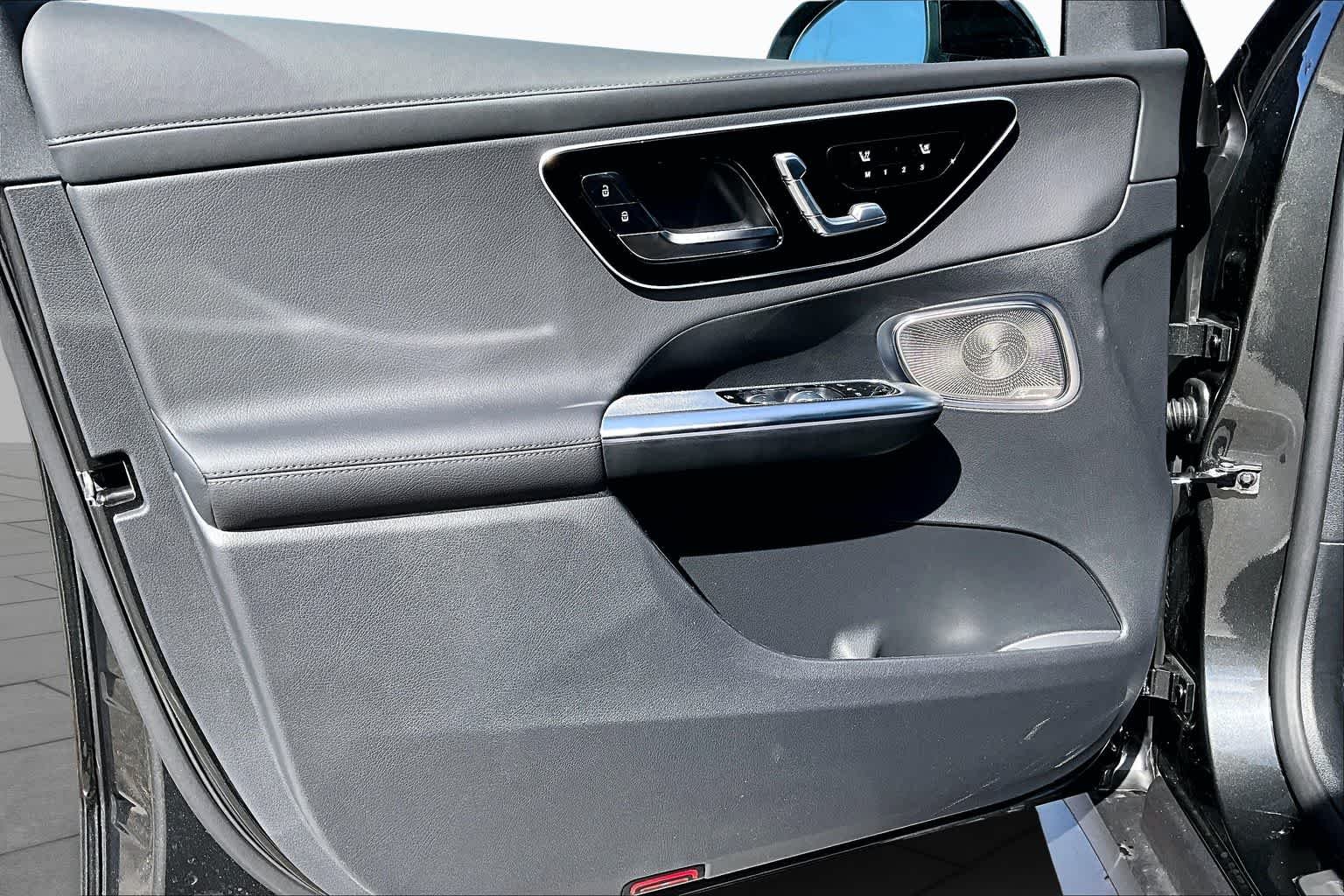 New 2026 Graphite Grey Metallic Mercedes-Benz GLC 300 image 15